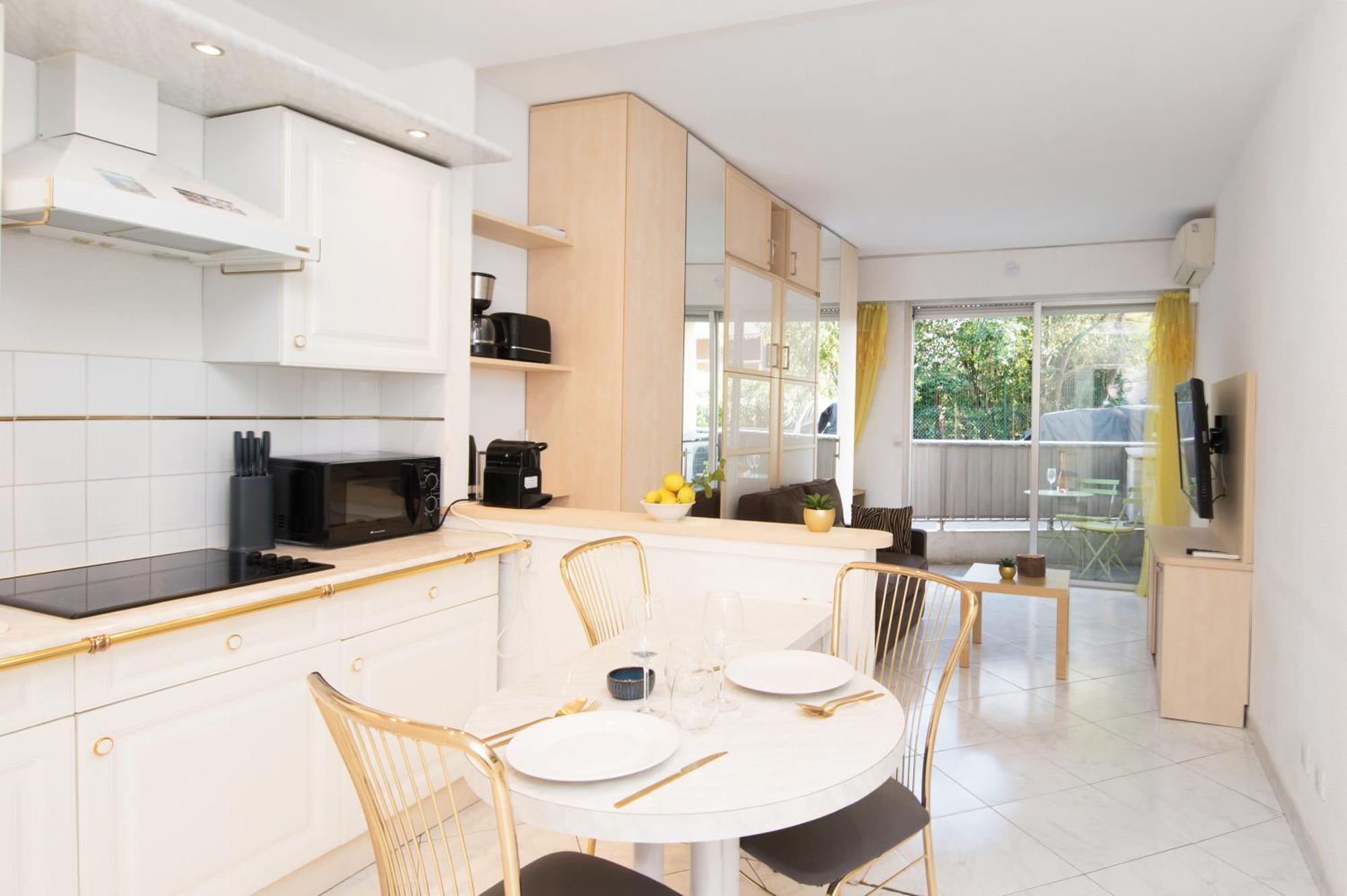 Cosy Studio - Residence Front De Mer - Menton Exterior foto